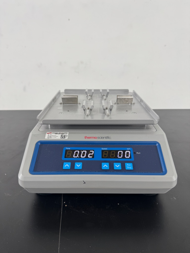 Image of Thermo Scientific Digital MicroPlate Shaker